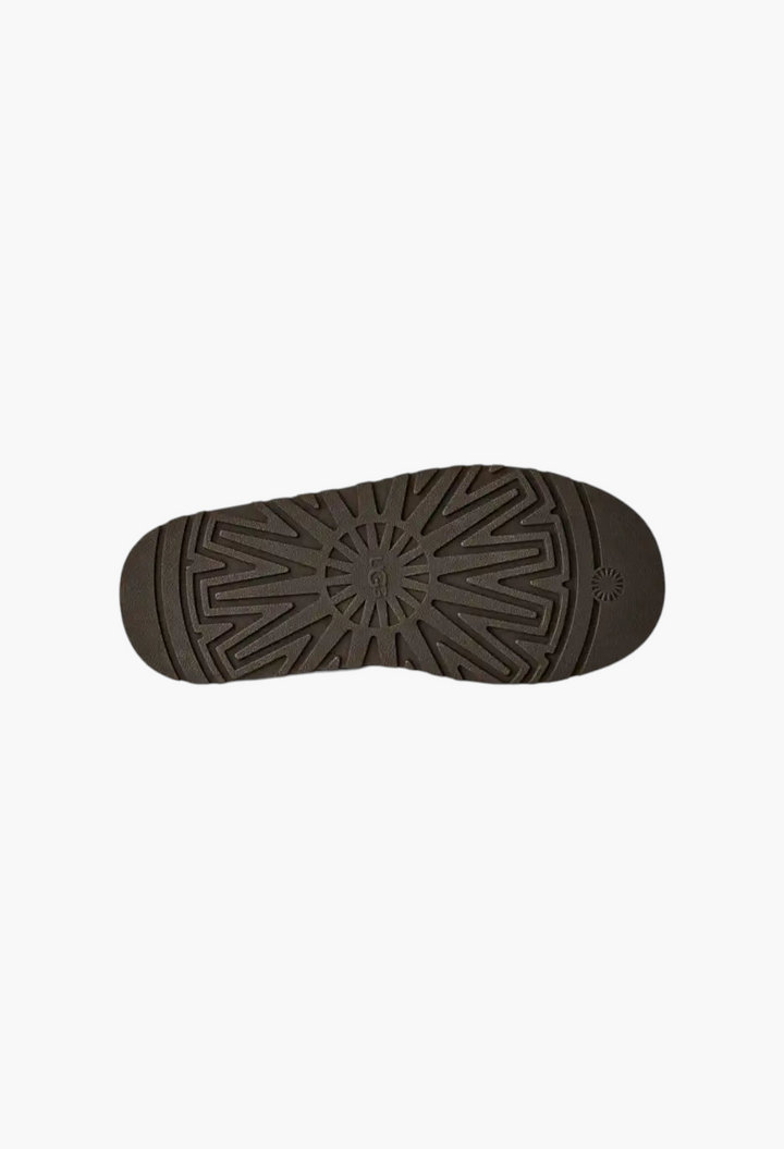 GLAM MODA Heritage Lace-Up Slipper brown sugarcane EVA outsole with signature tread pattern