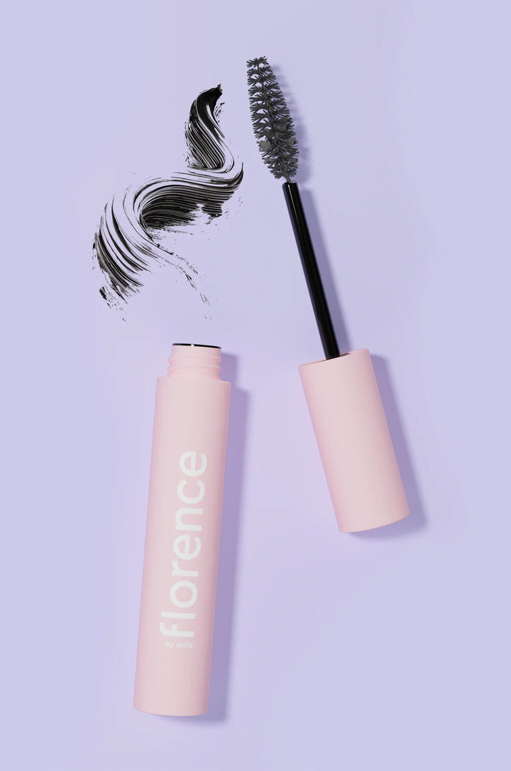 Up A Notch Volumizing Mascara - GLAM MODA