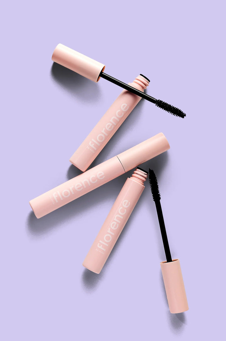 Up A Notch Volumizing Mascara - GLAM MODA
