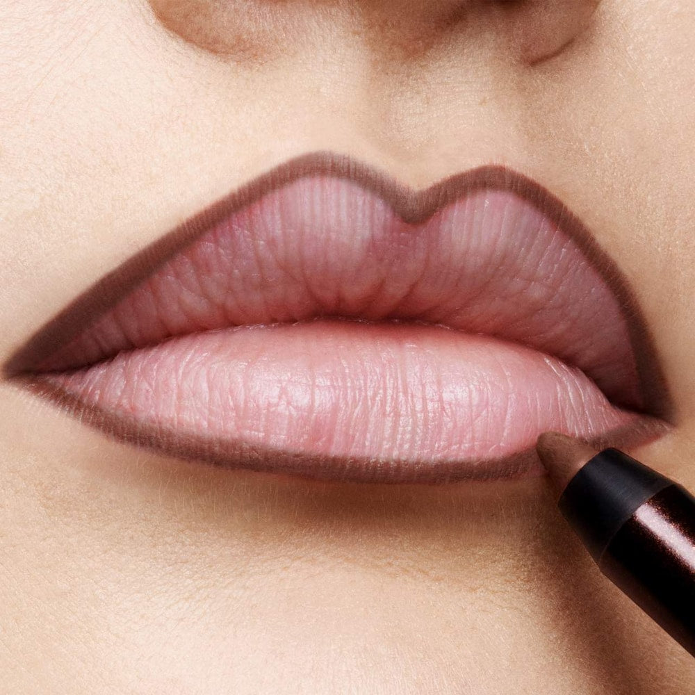 Runway Matte Lip Liner Pencil for Sculpted Definition - GLAM MODA