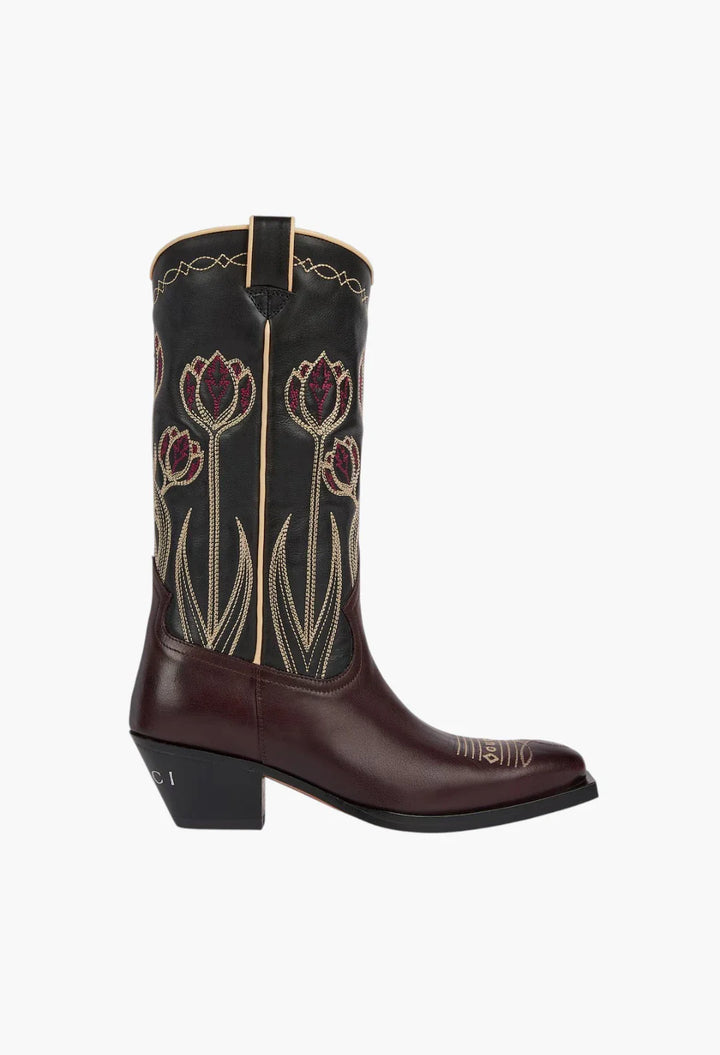 Women's Boot With Embroidery