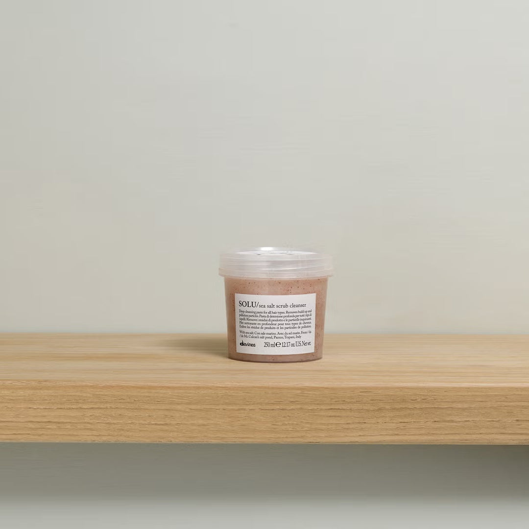 Davines SOLU Sea Salt Scrub Cleanser - GLAM MODA