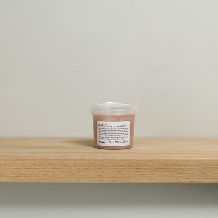 Davines SOLU Sea Salt Scrub Cleanser - GLAM MODA