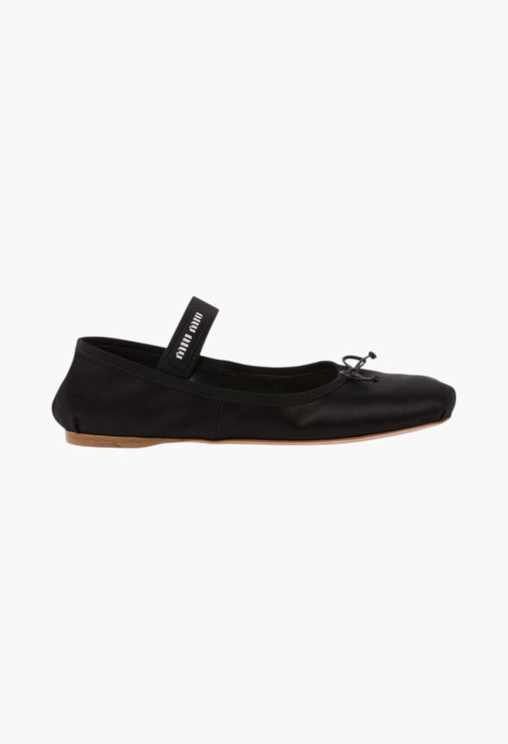 Black - Satin Ballerinas - GLAM MODA