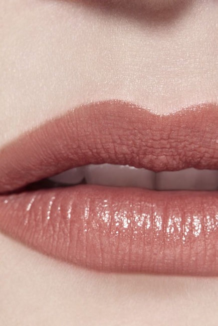 À Demi-Mot 196 - Rouge Allure Lipstick - GLAM MODA