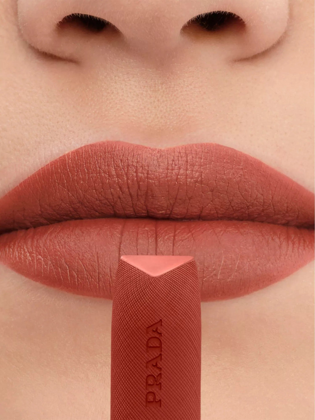 Hyper Matte Monochrome Refillable Lipstick 3.8g - GLAM MODA