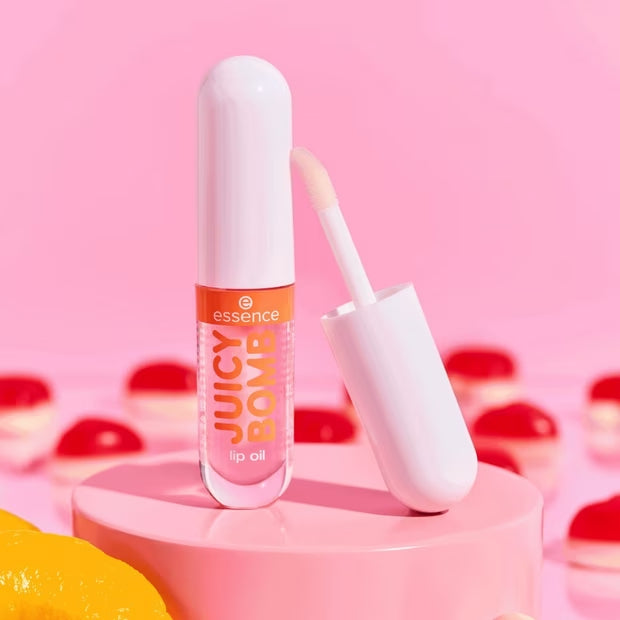Caring Lip Oil With A Sweet, Fruity Peach Scent