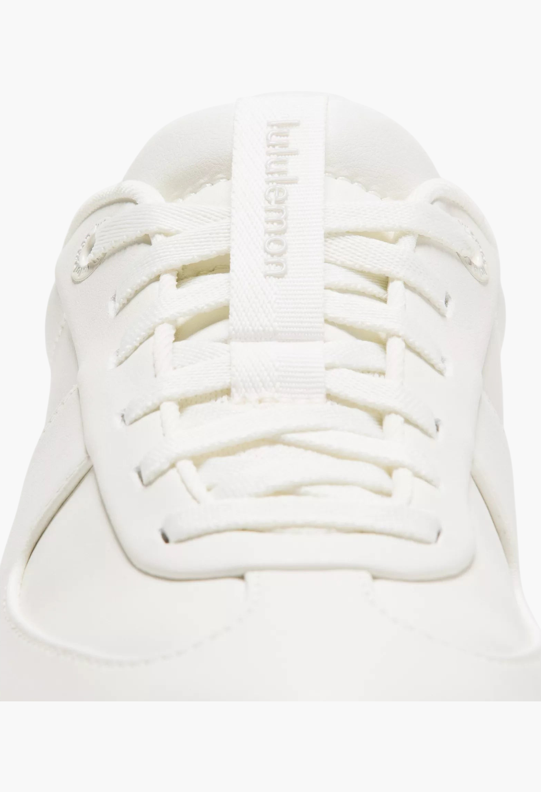 GLAM MODA Women's Cityverse sneaker in white with a clean leather-alternative upper and matching laces.