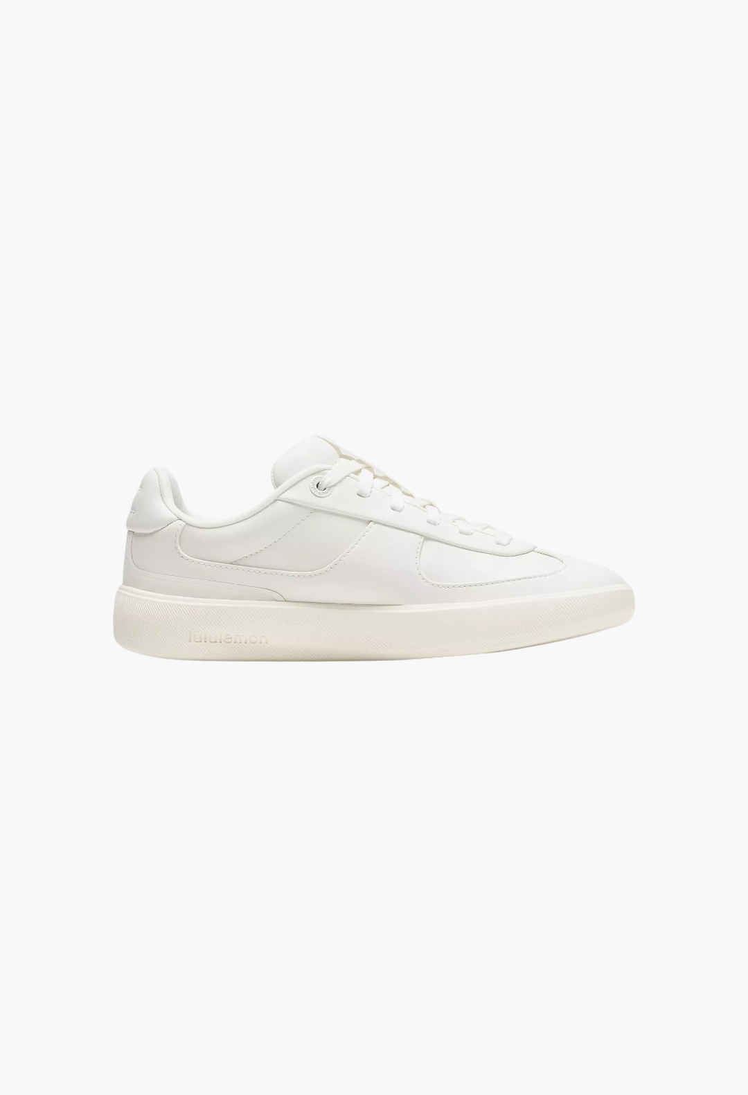 GLAM MODA Women's Cityverse sneaker in white with leather-alternative upper, exposed stitching, and rubber outsole.