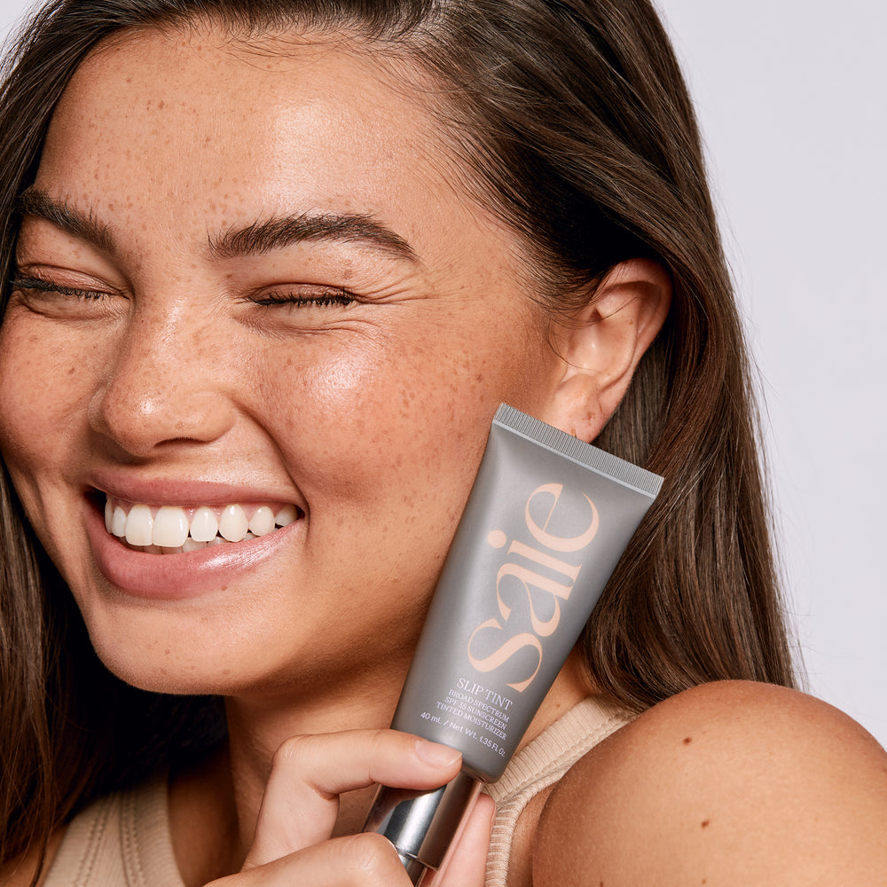 Lightweight Tinted Moisturizer With Hyaluronic Acid - GLAM MODA