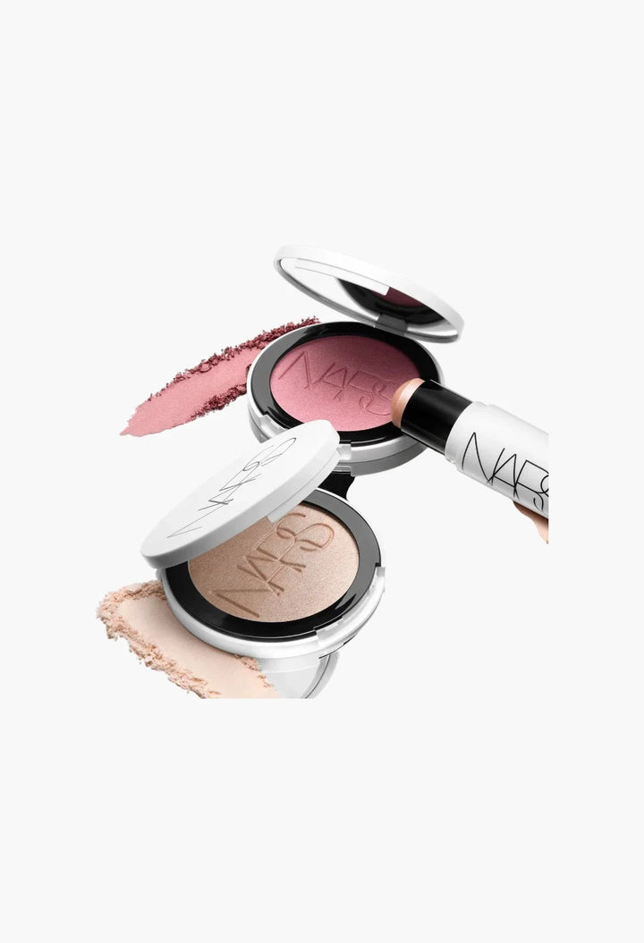 Light Reflecting™ Luminizing Blush