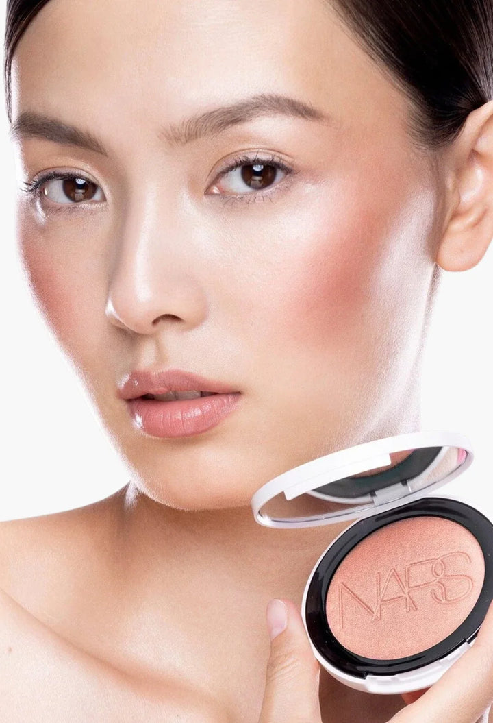 Light Reflecting™ Luminizing Blush