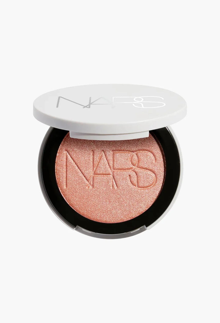 Light Reflecting™ Luminizing Blush