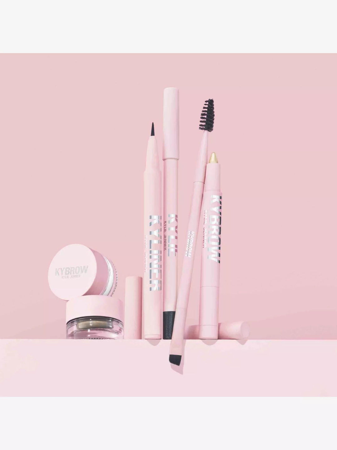 Kyliner Brush Tip Liquid Eyeliner 0.3ml - GLAM MODA