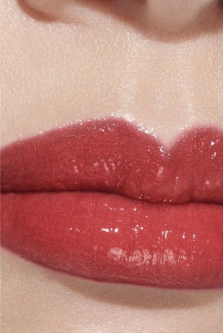 Rouge Coco Baume Shine Hydrating Beautifying Tinted Lip Balm - GLAM MODA