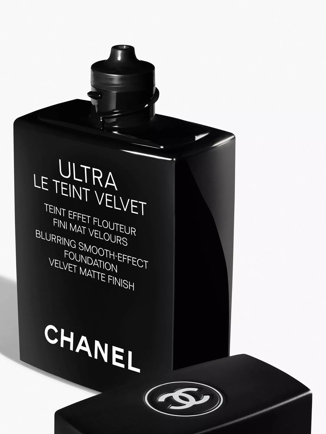 Ultra Le Teint Velvet Blurring Smooth-Effect Foundation - GLAM MODA