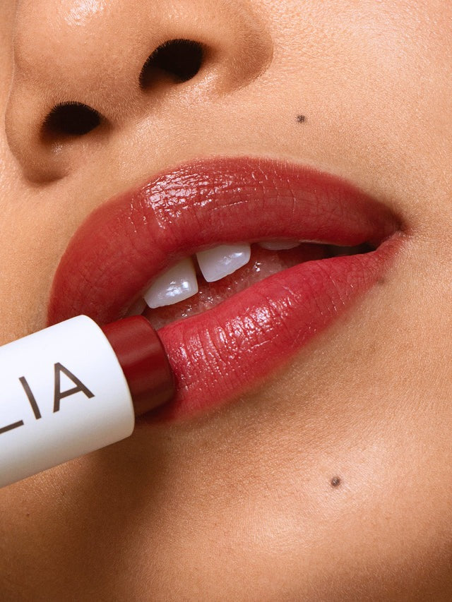 Wanderlust - Balmy Tint Hydrating Lip Balm - GLAM MODA