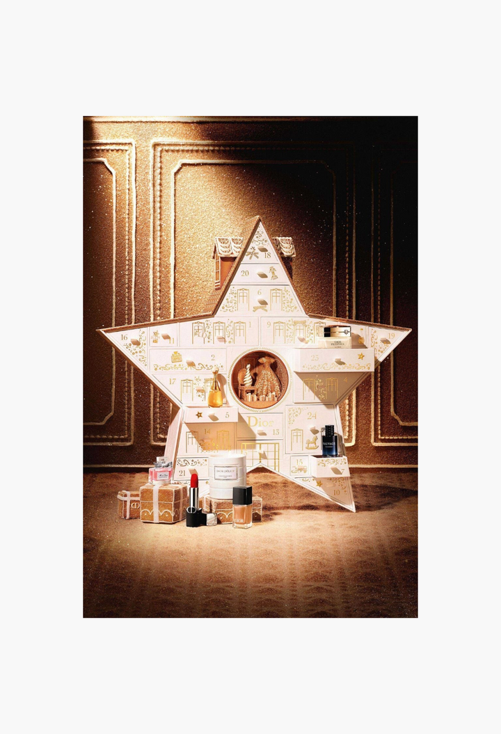 GLAM MODA Dior Le 30 Montaigne star-shaped holiday advent calendar featuring 24 luxury beauty, fragrance, and skincare.