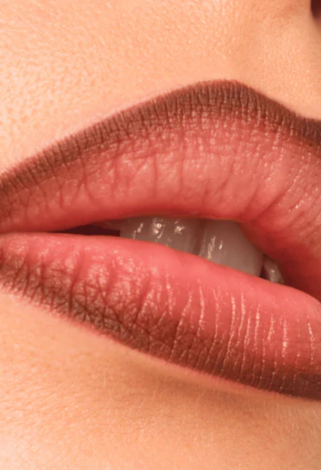 Gel Glide Long-Lasting Lip Liner