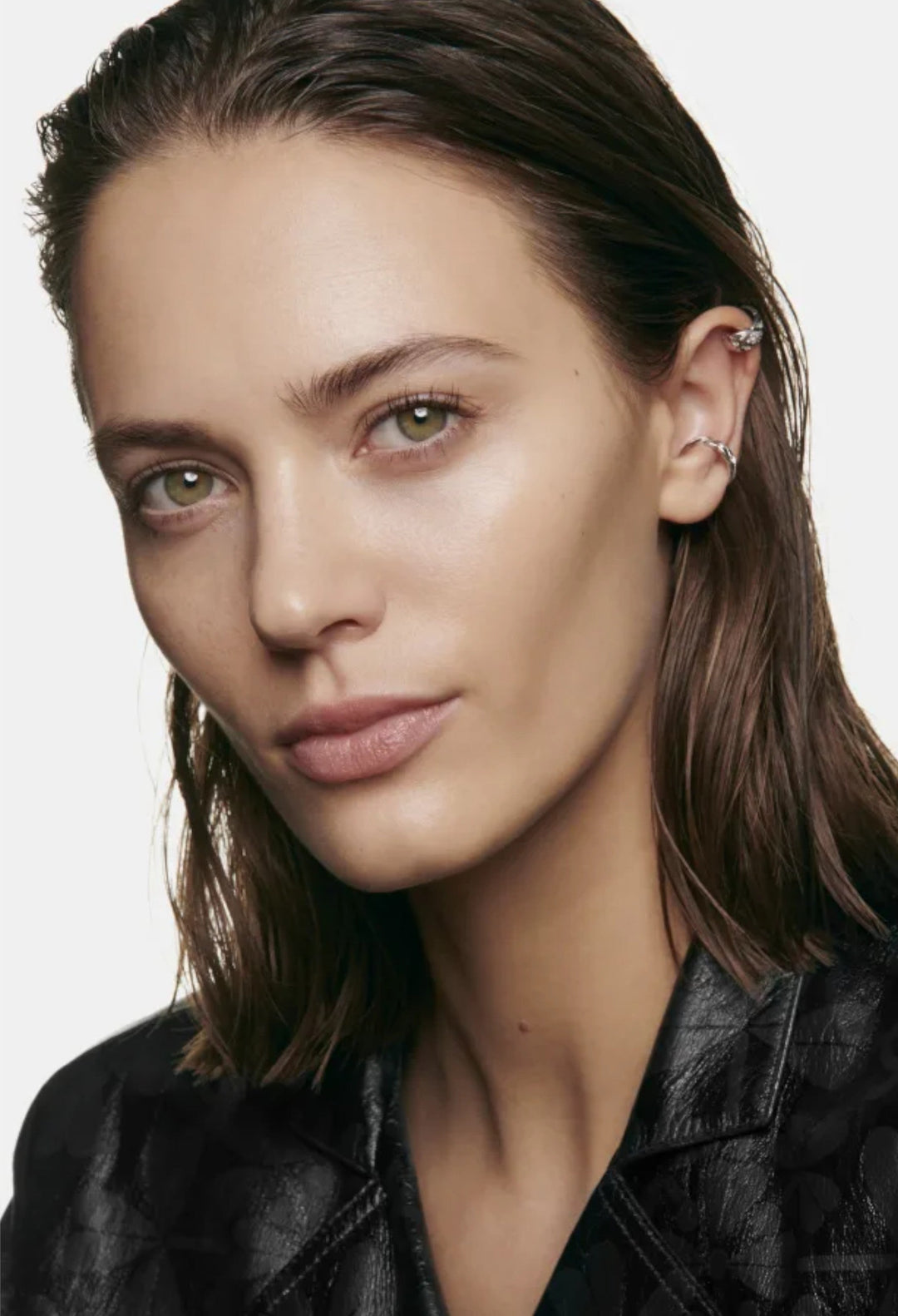 N°1 De Chanel Revitalising Foundation Illuminates - Hydrates - Protects - GLAM MODA