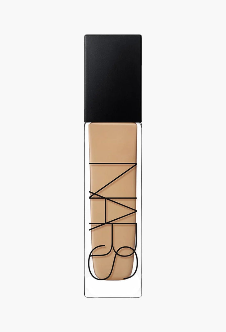 Aruba - Natural Radiant Longwear Foundation - GLAM MODA