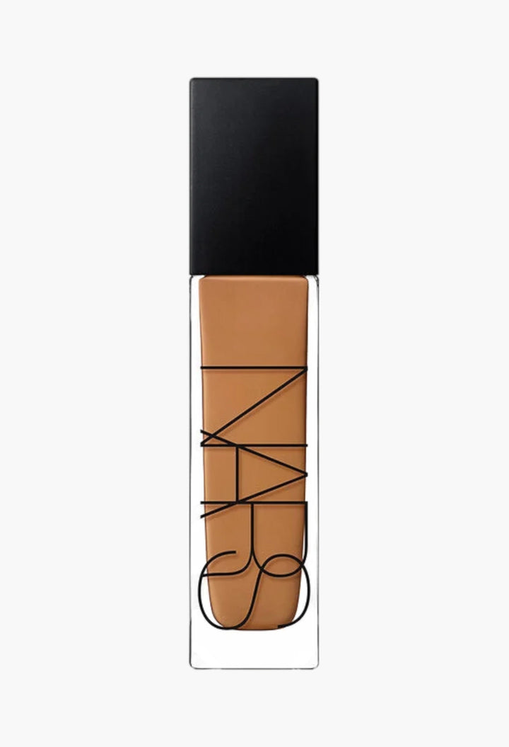 Belem - Natural Radiant Longwear Foundation - GLAM MODA