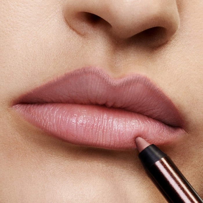 Runway Matte Lip Liner Pencil for Sculpted Definition - GLAM MODA